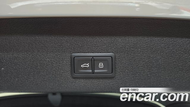 Audi e-tron 50 Quattro Sportback 2022 — фото 18