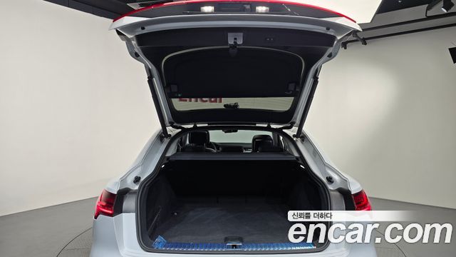 Audi e-tron 50 Quattro Sportback 2022 — фото 19