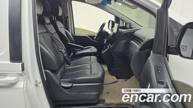 Hyundai Staria Cargo 3-Seater Modern 2022 — фото 26