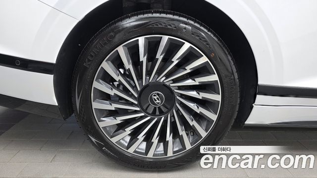 Hyundai Grandeur (GN7) 2,5 Gasoline 2WD Calligraphy 2025 — фото 5