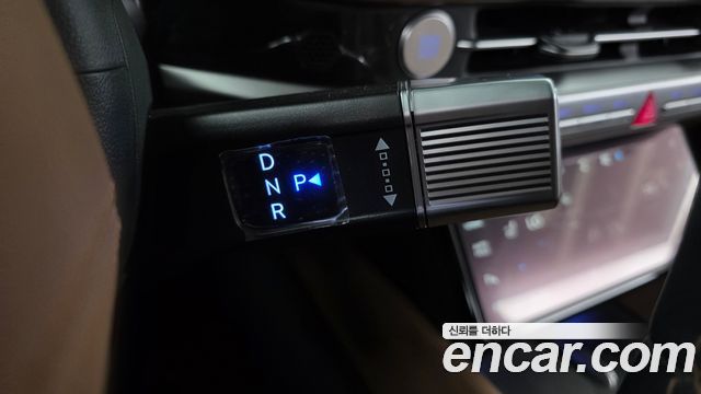 Hyundai Grandeur (GN7) 2,5 Gasoline 2WD Calligraphy 2025 — фото 9