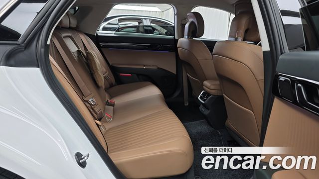 Hyundai Grandeur (GN7) 2,5 Gasoline 2WD Calligraphy 2025 — фото 11