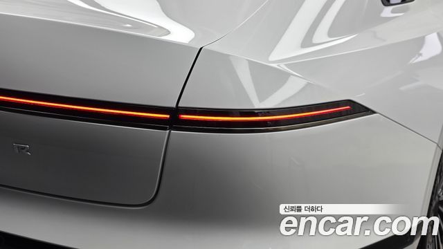 Hyundai Grandeur (GN7) 2,5 Gasoline 2WD Calligraphy 2025 — фото 23