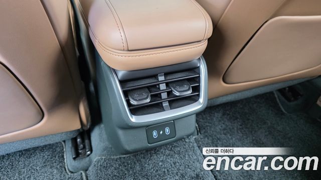 Hyundai Grandeur (GN7) 2,5 Gasoline 2WD Calligraphy 2025 — фото 31
