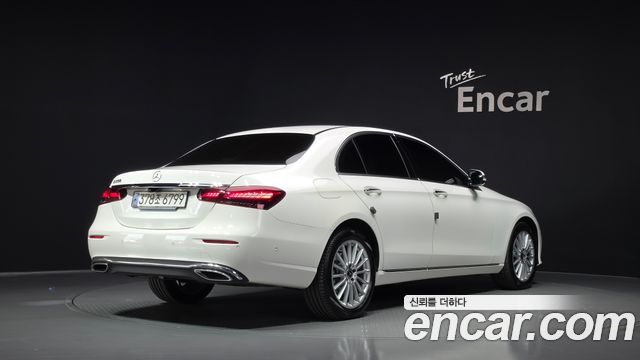 Mercedes-Benz E-Class (W213) E250 Exclusive 2023 — фото 2
