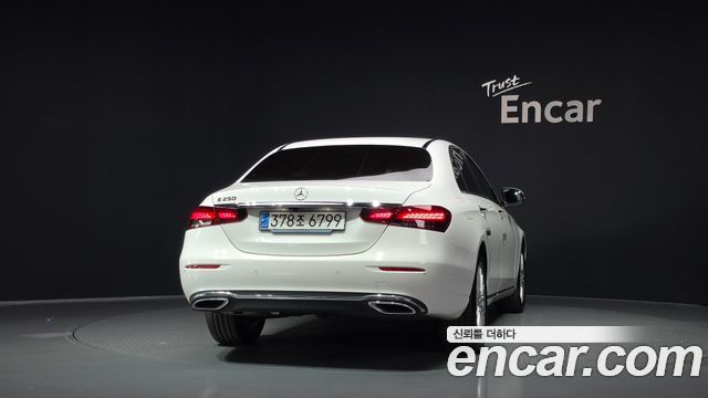 Mercedes-Benz E-Class (W213) E250 Exclusive 2023 — фото 4