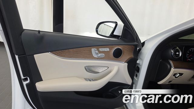 Mercedes-Benz E-Class (W213) E250 Exclusive 2023 — фото 24