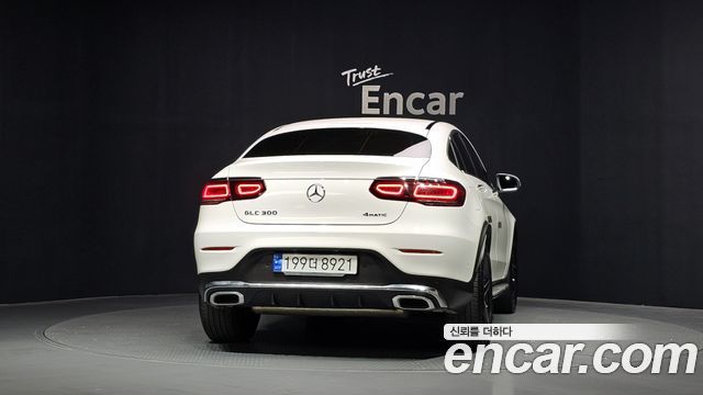 Mercedes-Benz GLC-Class (X253) GCL300 4MATIC Coupe 2023 — фото 4