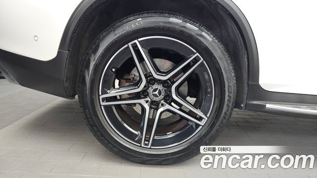 Mercedes-Benz GLC-Class (X253) GCL300 4MATIC Coupe 2023 — фото 5