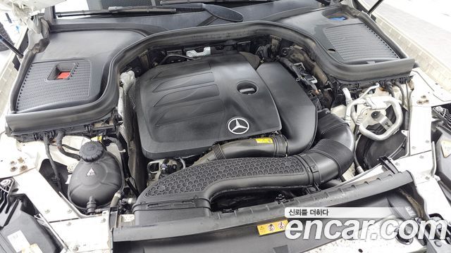 Mercedes-Benz GLC-Class (X253) GCL300 4MATIC Coupe 2023 — фото 6