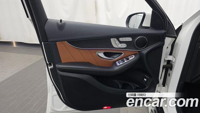 Mercedes-Benz GLC-Class (X253) GCL300 4MATIC Coupe 2023 — фото 24