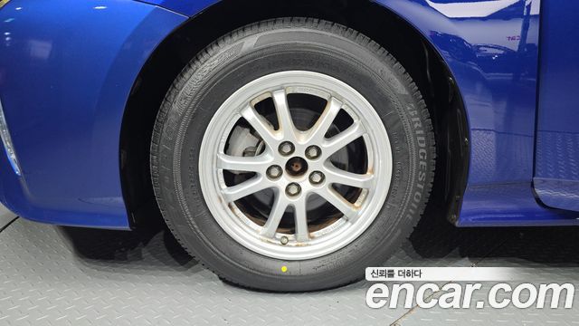 Toyota Prius (IV) 1.8 E 2018 — фото 5