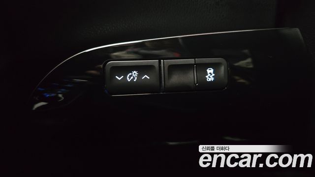 Toyota Prius (IV) 1.8 E 2018 — фото 23