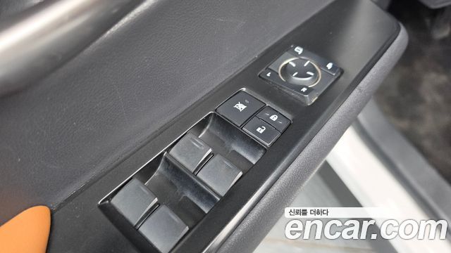 Lexus UX250h 2.0 2WD 2019 — фото 24