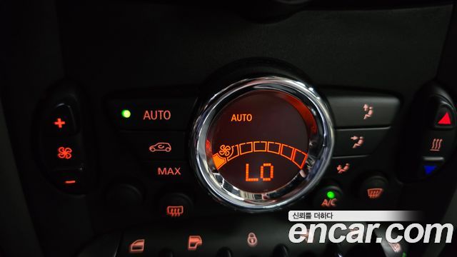MINI Cooper D Countryman Standard 1st 2012 — фото 16