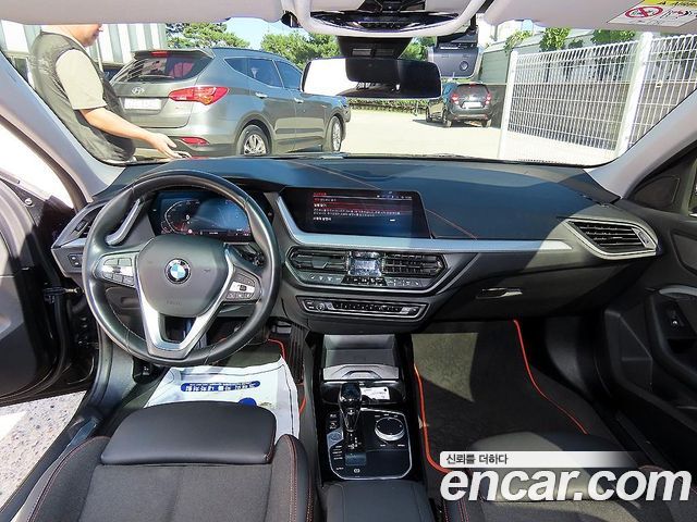 BMW 1 Series (F40) 118d Sport 2021 — фото 6