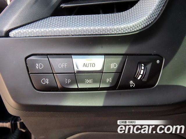BMW 1 Series (F40) 118d Sport 2021 — фото 15