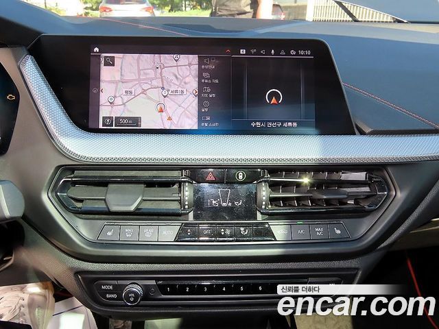 BMW 1 Series (F40) 118d Sport 2021 — фото 16