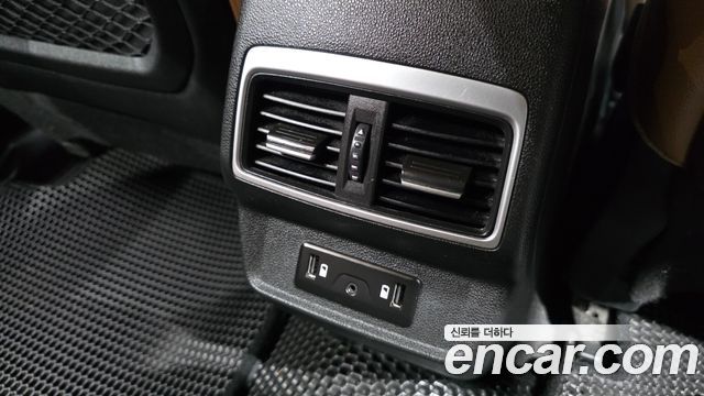 Renault Korea QM6 2.0 LPe RE Signature 2WD 2022 — фото 37