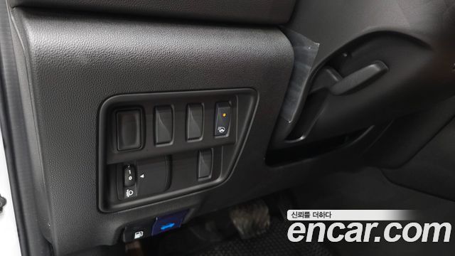 Renault Korea QM6 2.0 LPe RE Signature 2WD 2022 — фото 40