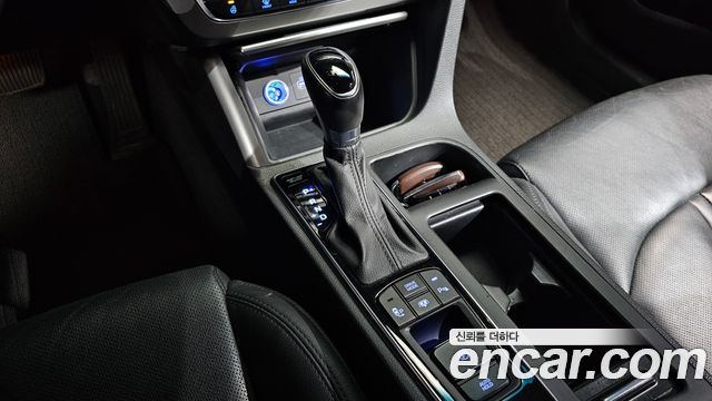 Hyundai Sonata Hybrid (LF) 2.0 HEV Premium 2015 — фото 9