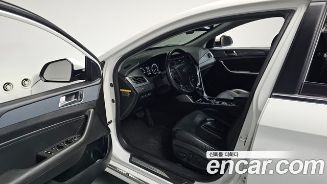 Hyundai Sonata Hybrid (LF) 2.0 HEV Premium 2015 — фото 10
