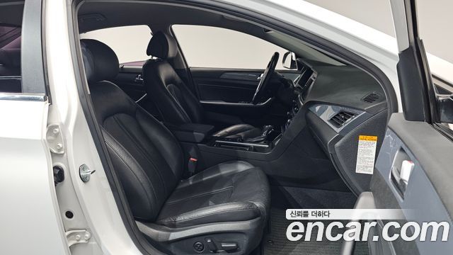 Hyundai Sonata Hybrid (LF) 2.0 HEV Premium 2015 — фото 26