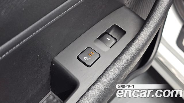 Hyundai Sonata Hybrid (LF) 2.0 HEV Premium 2015 — фото 30