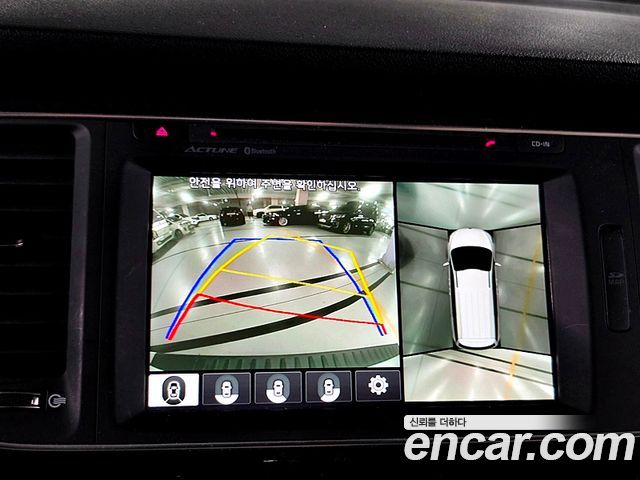 Kia Carnival 9-seater Noblesse 2015 — фото 19