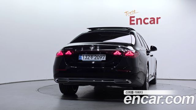 Mercedes-Benz E-Class (W214) E220d 4MATIC Exclusive 2024 — фото 4