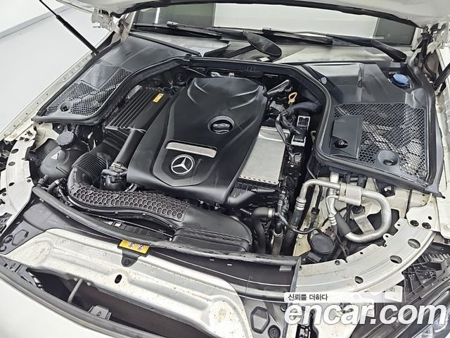 Mercedes-Benz C-Class (W205) C200 2017 — фото 5