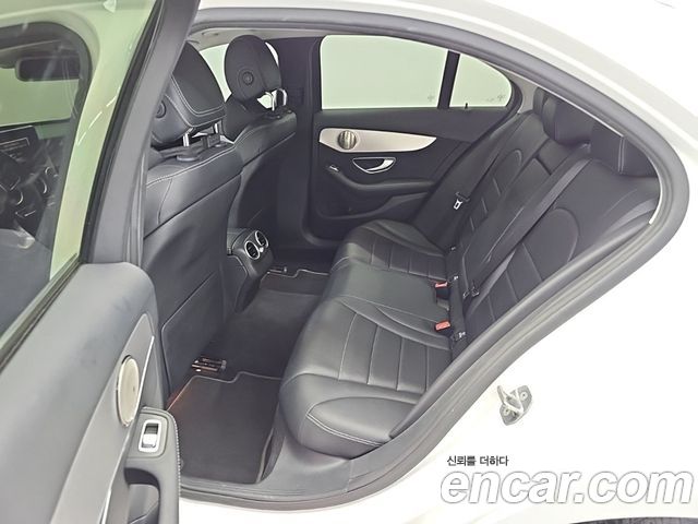 Mercedes-Benz C-Class (W205) C200 2017 — фото 16