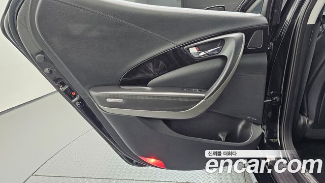 Hyundai Grandeur (HG) HG240 Modern Collection 2017 — фото 25