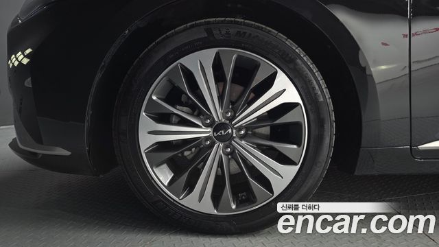 Kia K8 Hybrid Signature 2022 — фото 5