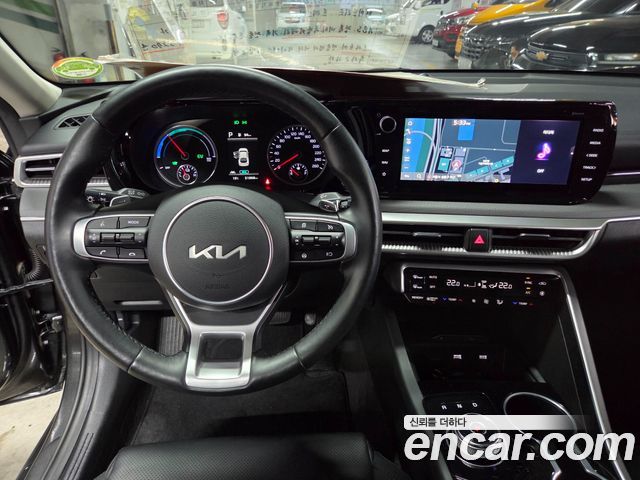 Kia K5 Hybrid (III) Prestige 2022 — фото 22