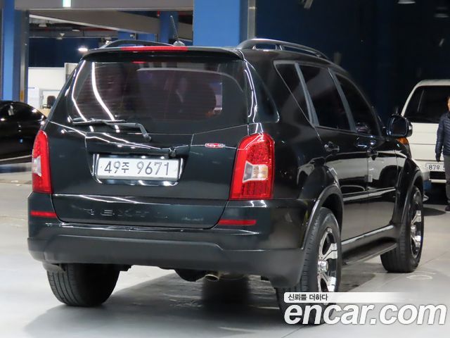 KG Mobility (SsangYong) Rexton W 2.0 4WD RX7 Luxury 2013 — фото 4