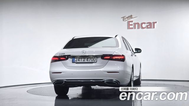 Mercedes-Benz E-Class (W213) E250 Exclusive 2022 — фото 4