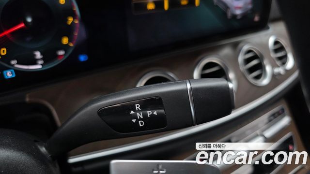 Mercedes-Benz E-Class (W213) E250 Exclusive 2022 — фото 9