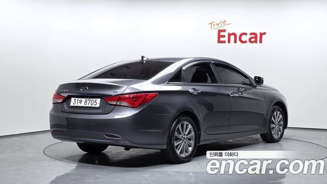 Hyundai Sonata The Brilliant LPI Premium 2013 — фото 2