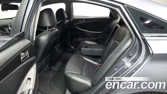 Hyundai Sonata The Brilliant LPI Premium 2013 — фото 12