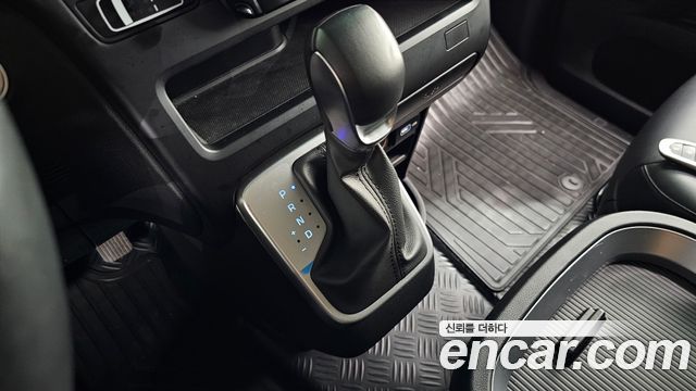 Hyundai Staria Cargo 5-Seater Modern 2024 — фото 9