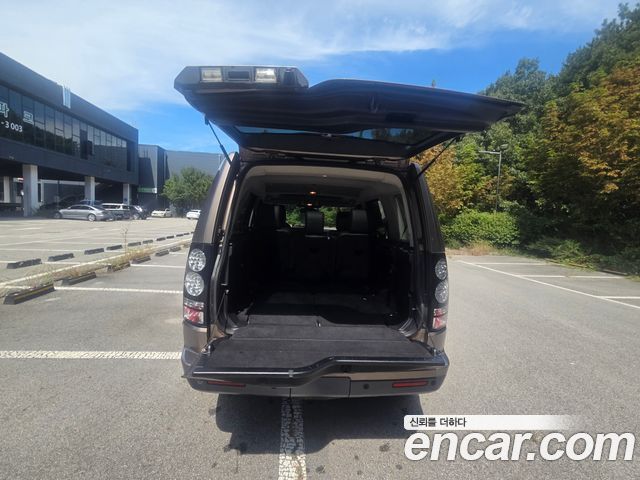 Land Rover Discovery 4 3.0 SDV6 SE 2015 — фото 7