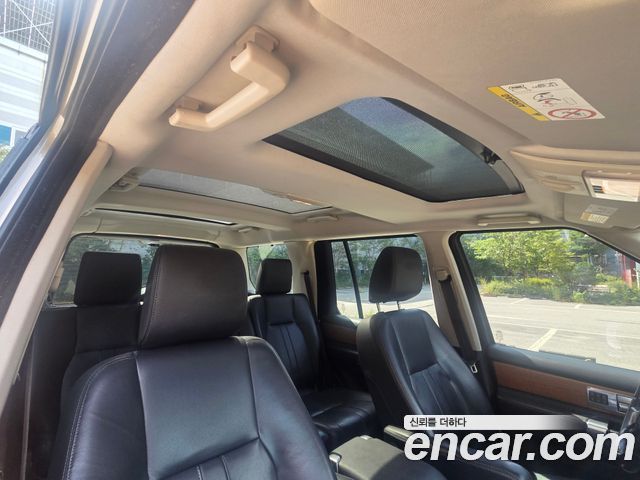 Land Rover Discovery 4 3.0 SDV6 SE 2015 — фото 12