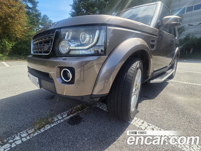 Land Rover Discovery 4 3.0 SDV6 SE 2015 — фото 15