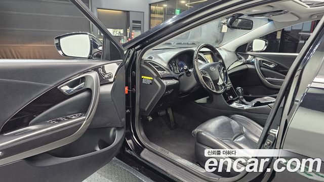 Hyundai Grandeur (HG) HG240 Modern 2015 — фото 10