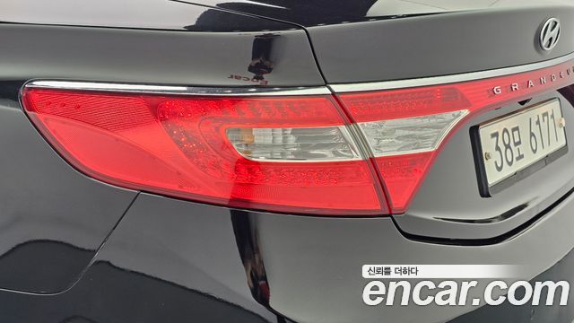 Hyundai Grandeur (HG) HG240 Modern 2015 — фото 23