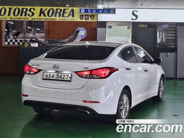 Hyundai Avante 1.6 GDi Modern Standard 2015 — фото 2