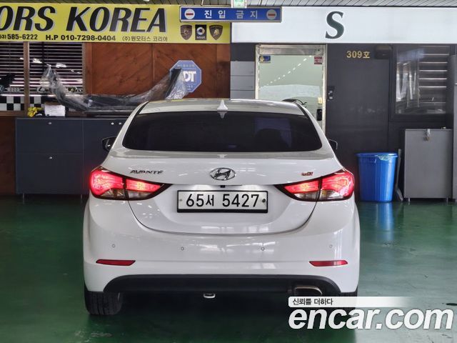 Hyundai Avante 1.6 GDi Modern Standard 2015 — фото 4