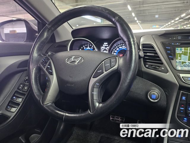 Hyundai Avante 1.6 GDi Modern Standard 2015 — фото 9