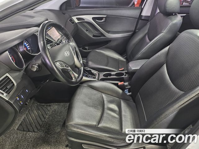 Hyundai Avante 1.6 GDi Modern Standard 2015 — фото 10